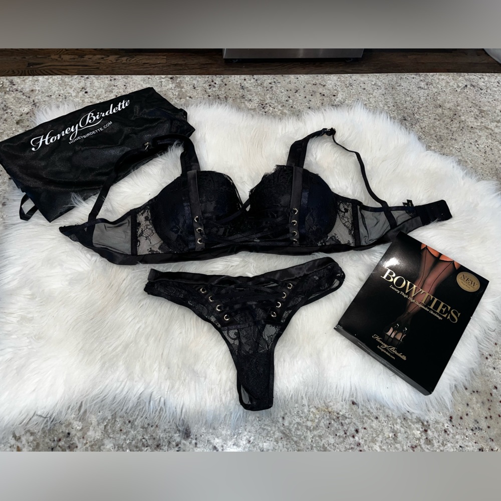 Never worn honey birdette 3 piece set! 34DDD and XS underwear size M tights